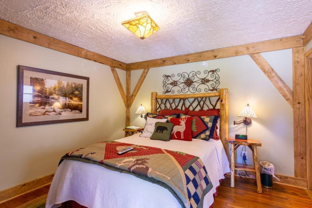 Hemlock Inn Блоуинг-Рок Экстерьер фото